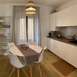 Apartment Clo *