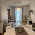 Apartment Clo *