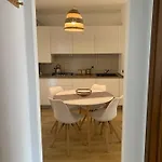 Clo Apartment *