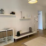 Clo Apartment *